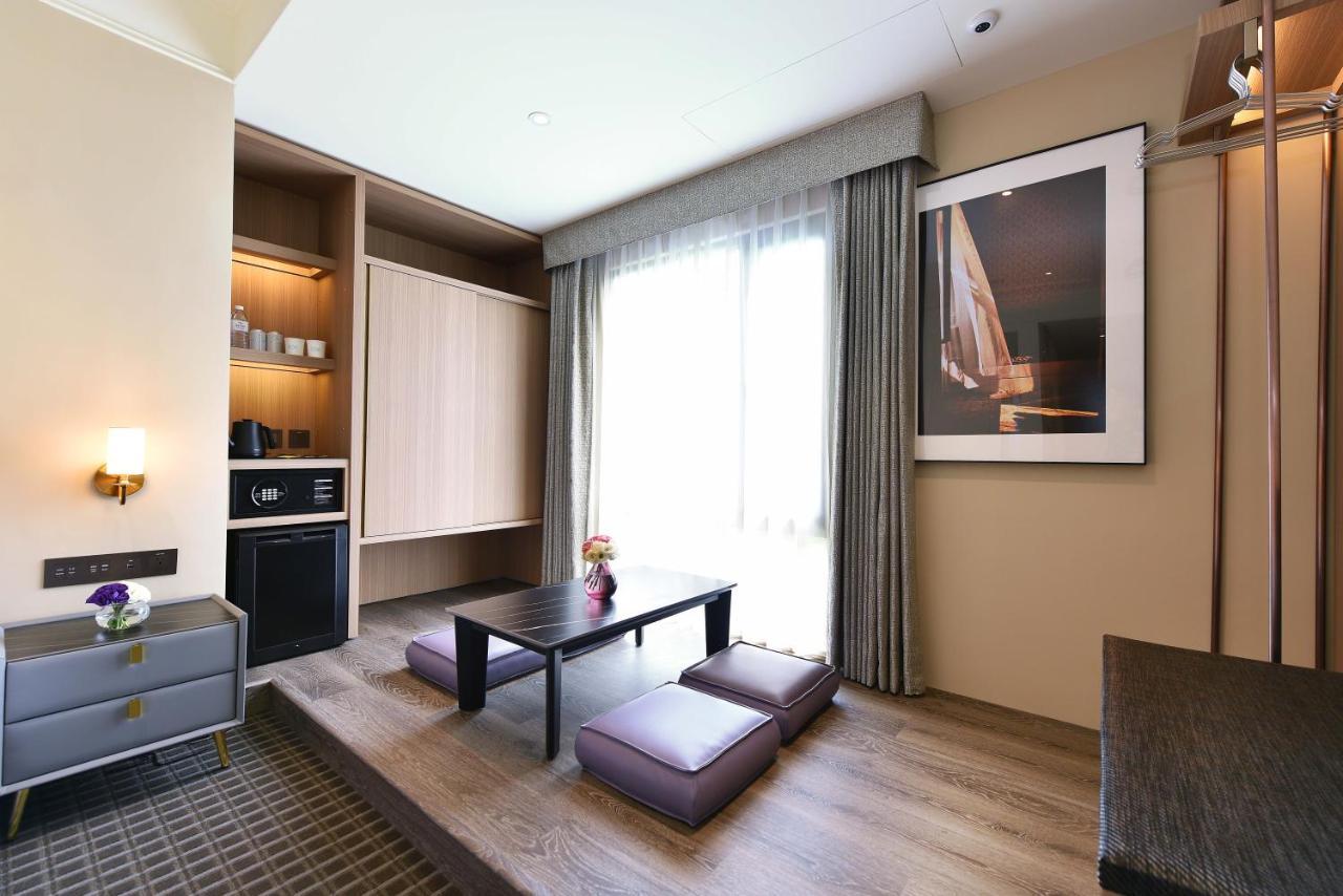Fullon Poshtel - Shuili Hotel Buitenkant foto