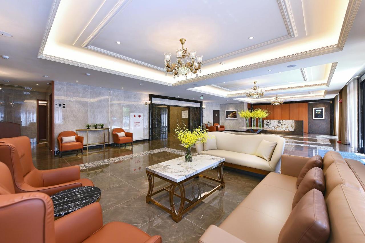 Fullon Poshtel - Shuili Hotel Buitenkant foto